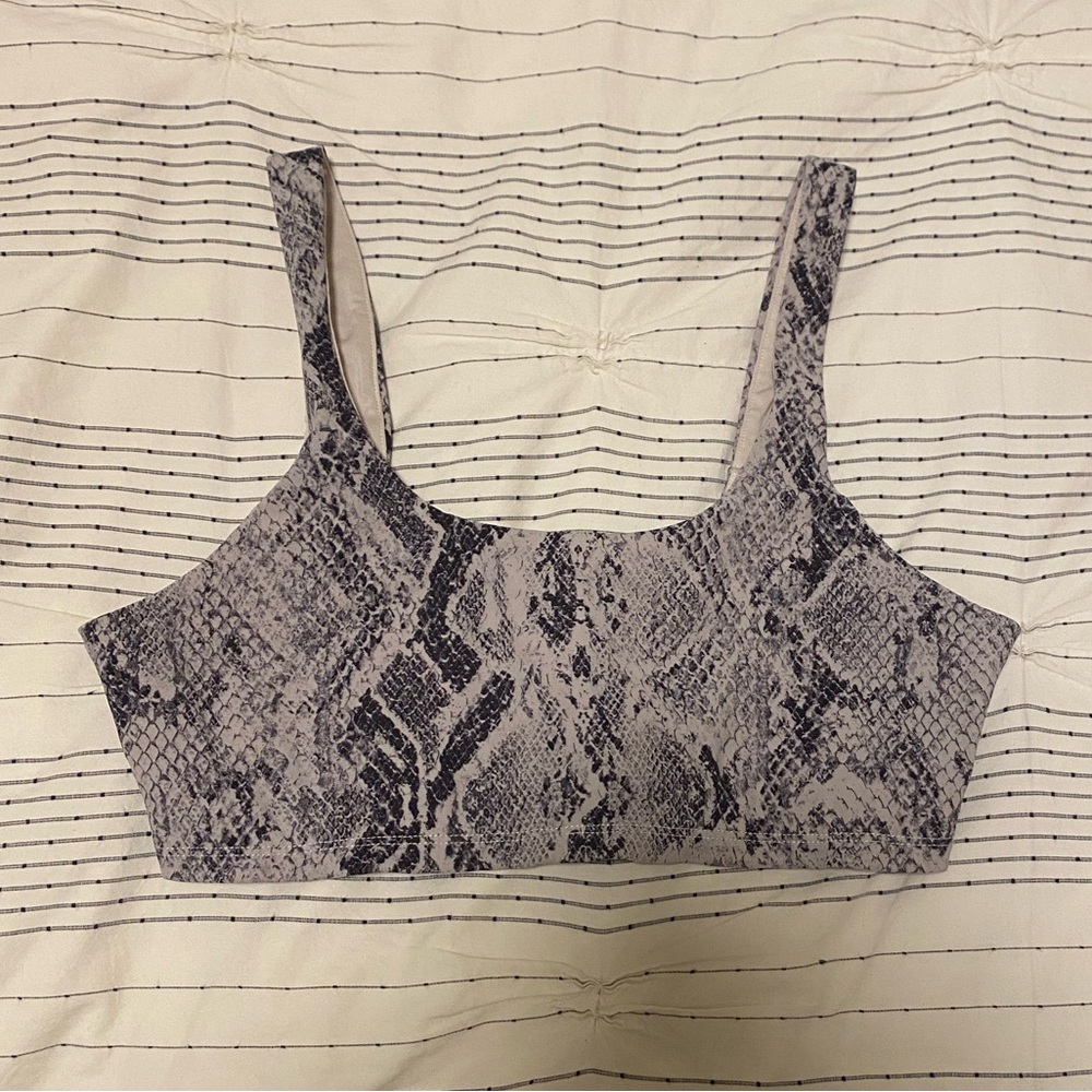 Alo snakeskin bra